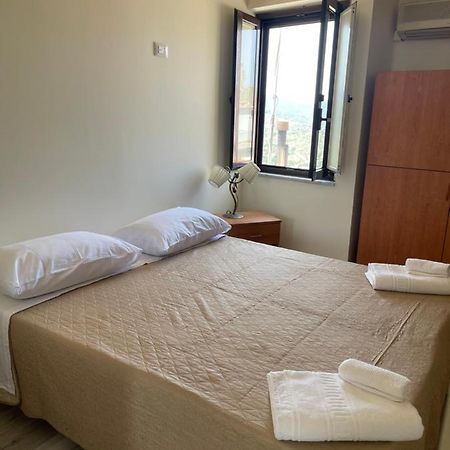 Casa Vacanza Antico Baglio Castelbuono  Eksteriør billede